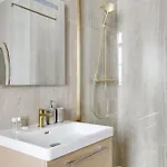Beautiful Ac Apartment - Close To Trocadero